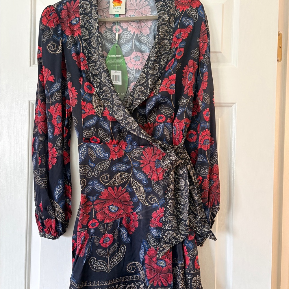 NWT Farm Rio Wrap Dress - Picture 2 of 5
